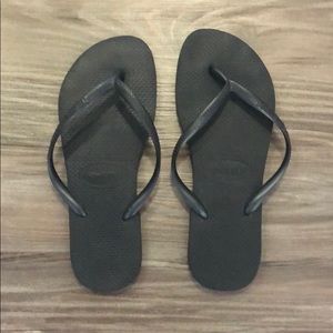 Havaianas flip flops in black